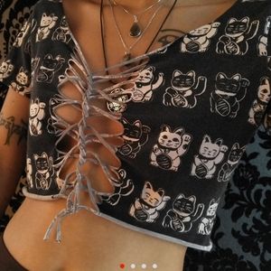 Lucky cat weaved crop top